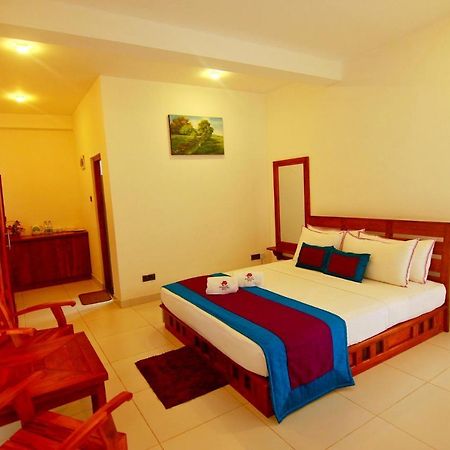 Athkandura Hotel 哈伯勒内 外观 照片